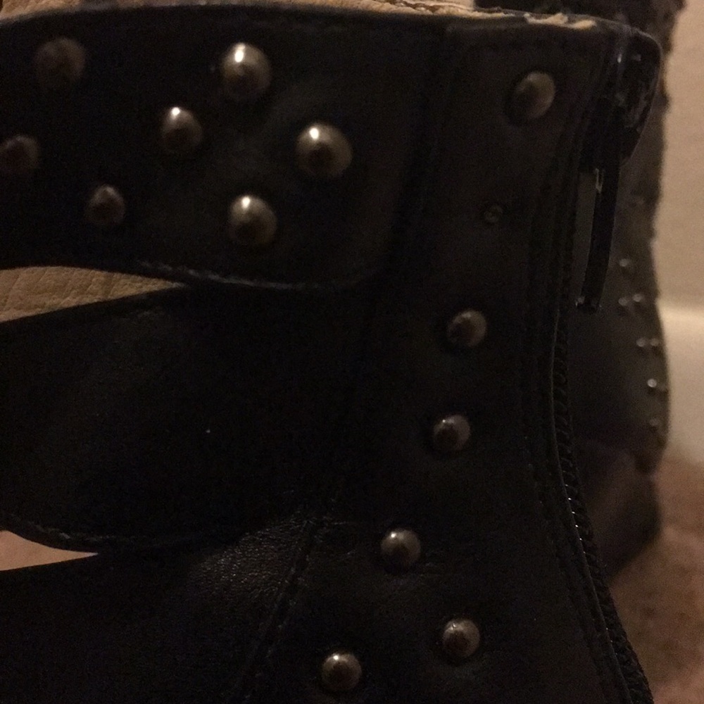 Studded wedges - Picture 4 of 4